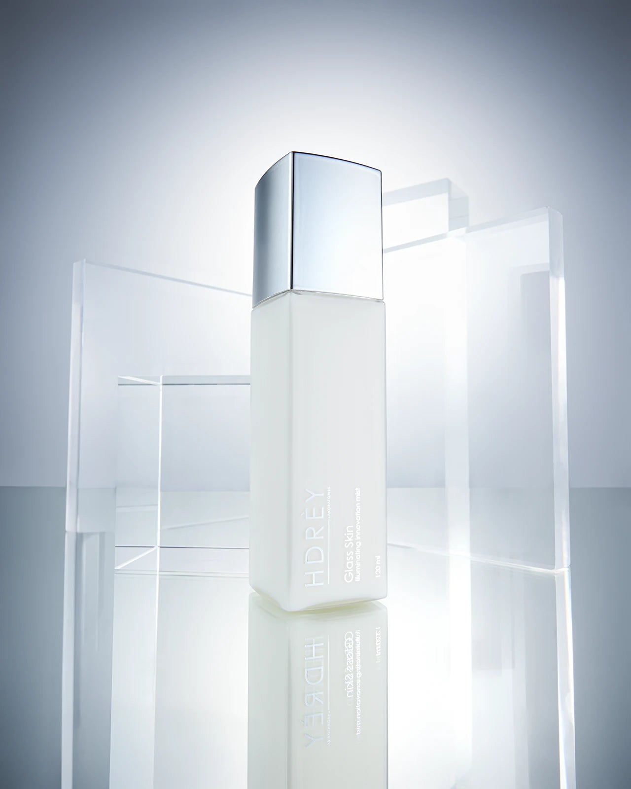 Mgiełka do twarzy rozświetlająca Glass Skin 120ml